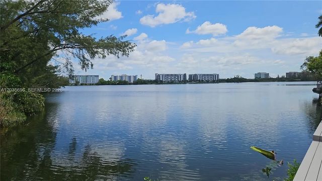 6895 Tamiami Canal Road, Miami