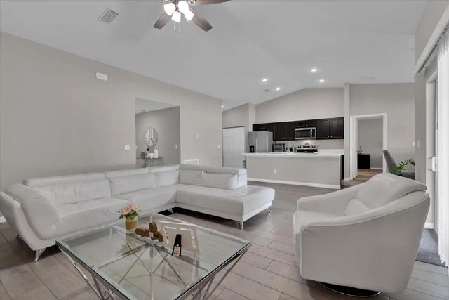 5 of 58 - 449 Se Whitmore Drive, Port St. Lucie, FL