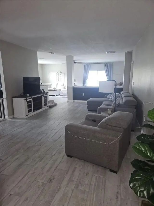 5 of 21 - 1357 Sequoia Road Nw, Palm Bay, FL