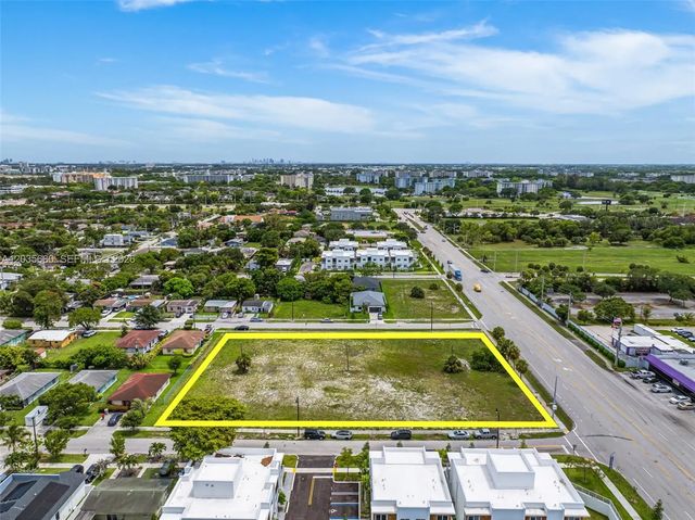 3 of 13 - Nw 31st Avenue, Pompano Beach, FL