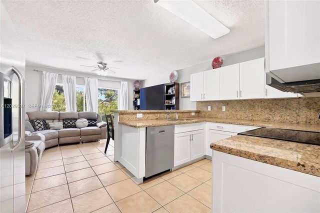 3 of 23 - 6124 Nw 40th Street, Coral Springs, FL