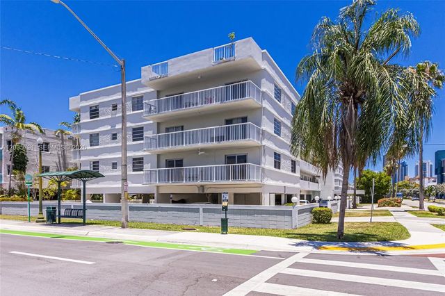 3527 Ne 168th Street #309, North Miami Beach