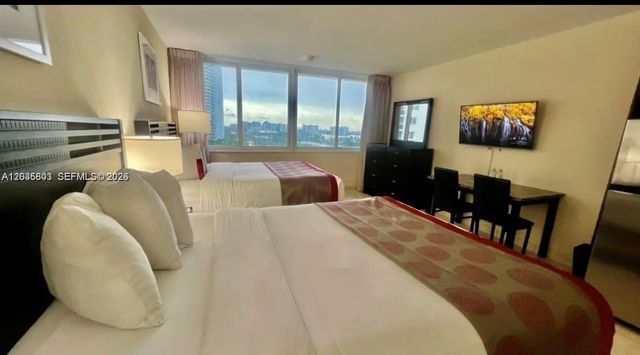 4 of 40 - 19201 Collins Avenue #942, Sunny Isles Beach, FL