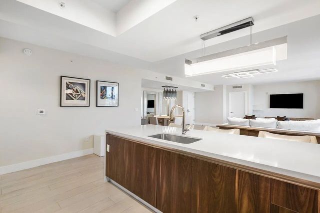 5 of 28 - 1180 N Federal Highway #707, Fort Lauderdale, FL