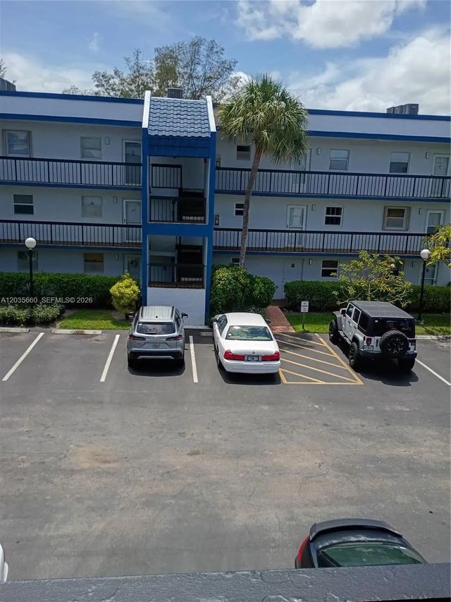 3040 Holiday Springs Boulevard #311, Margate