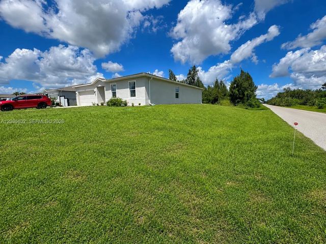 4 of 33 - 26484 View Drive, Punta Gorda, FL