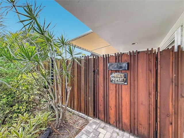 5 of 98 - 2216 Ne 18th Avenue, Wilton Manors, FL