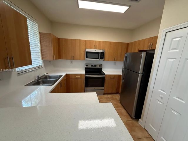 2 of 23 - 2462 Se 15th Court, Homestead, FL