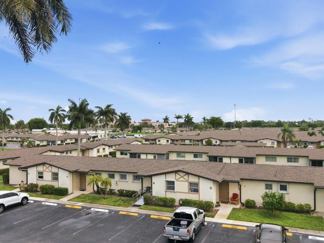 2 of 39 - 2789 Ashley Drive W #c, West Palm Beach, FL