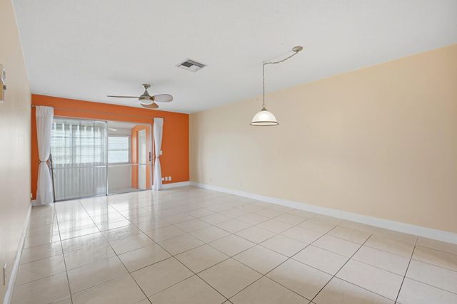 3 of 39 - 2789 Ashley Drive W #c, West Palm Beach, FL