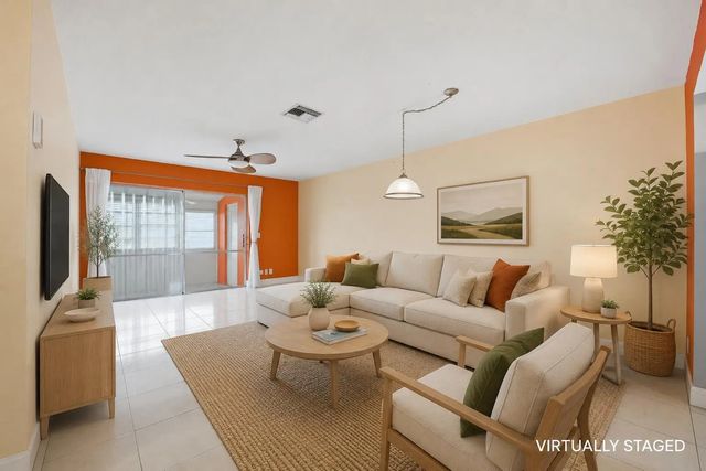 4 of 39 - 2789 Ashley Drive W #c, West Palm Beach, FL