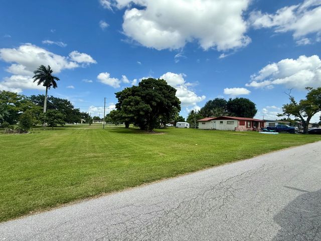 2 of 6 - 0 Se 2nd Street, South Bay, FL