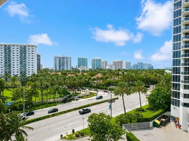2 of 12 - 19201 Collins Avenue #527, Sunny Isles Beach, FL