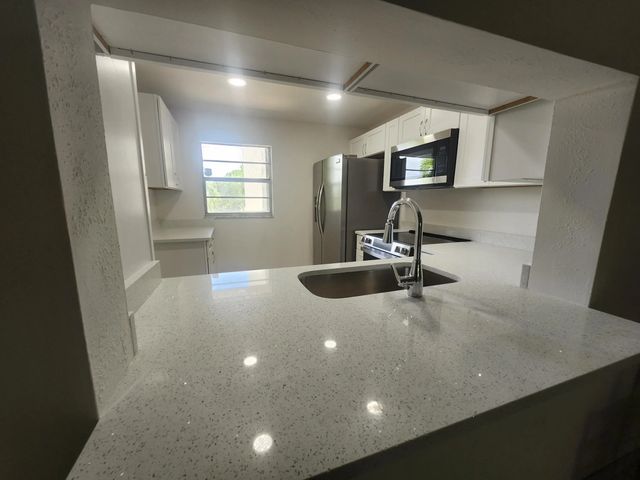 2 of 48 - 330 Ne 26th Avenue #202, Boynton Beach, FL