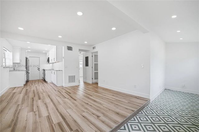 4 of 25 - 335 Ne 12th Avenue, Boynton Beach, FL
