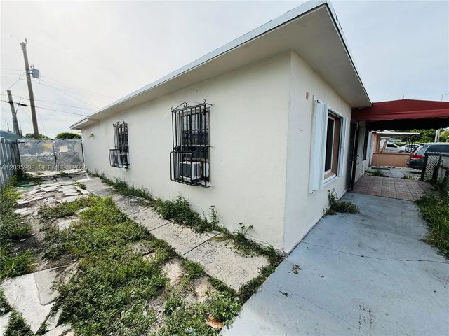 2 of 24 - 1550 E 10th Avenue, Hialeah, FL