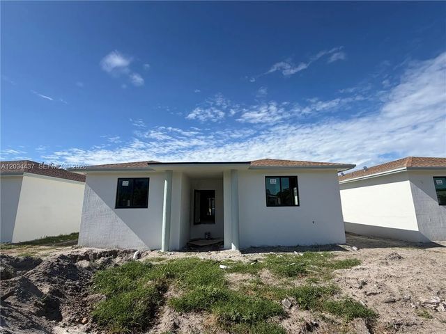4 of 9 - 340 Nw 11th Street, Pompano Beach, FL