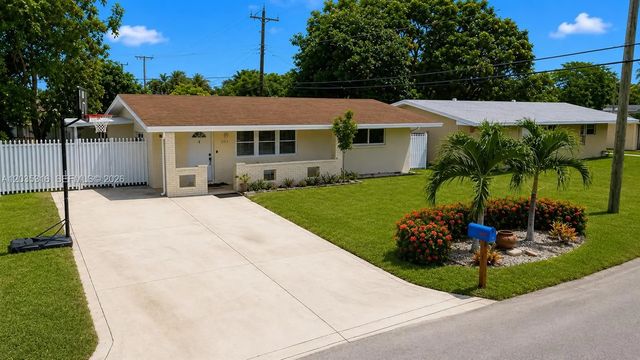 4 of 24 - 7611 Nw 15th Court, Pembroke Pines, FL