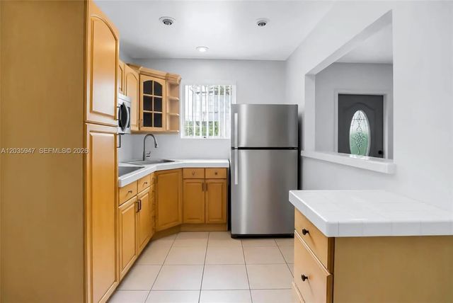3 of 45 - 2300 Nw 9th Street, Miami, FL