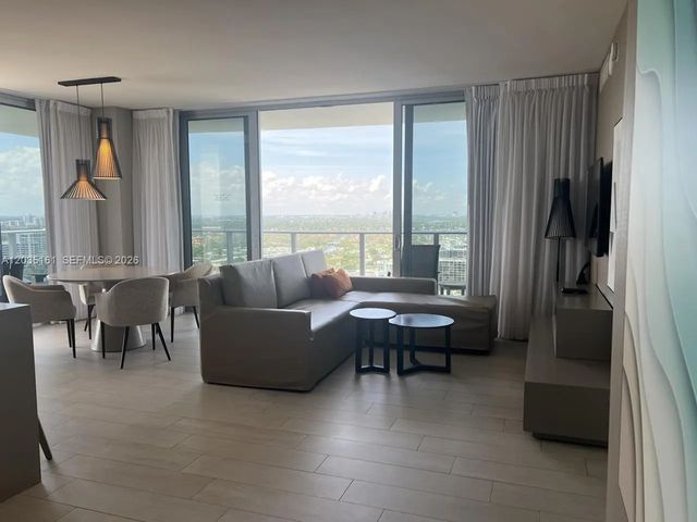 4010 S Ocean Drive #r2402, Hollywood