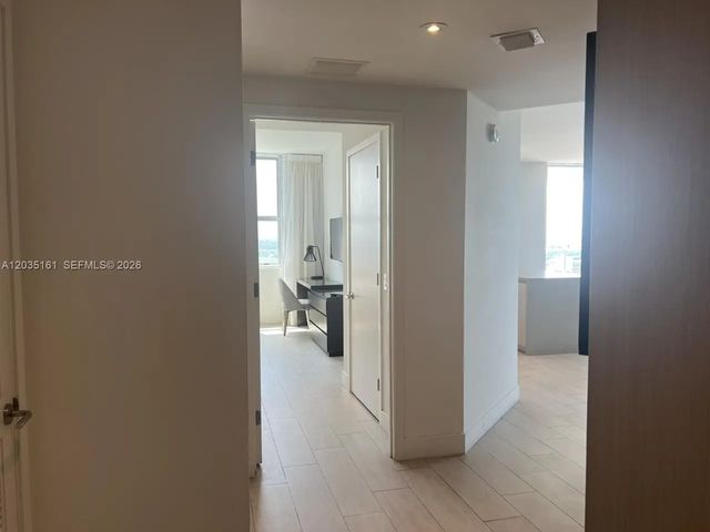 4 of 39 - 4010 S Ocean Drive #r2402, Hollywood, FL