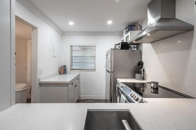3 of 26 - 9430 Poinciana Place #110, Davie, FL