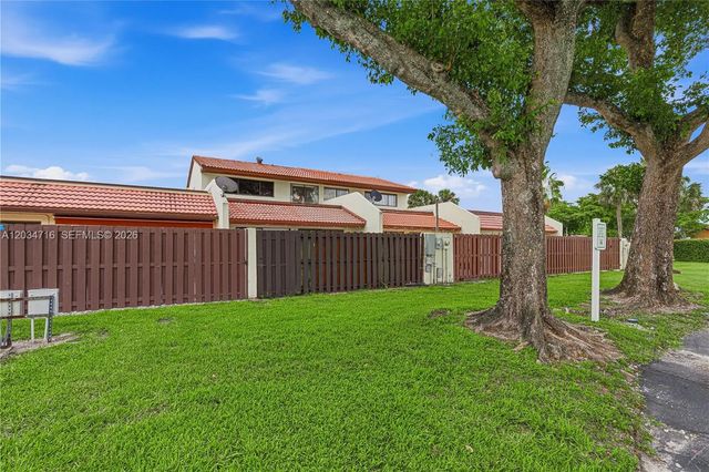 5 of 30 - 6419 Nw 192nd Terrace, Hialeah, FL