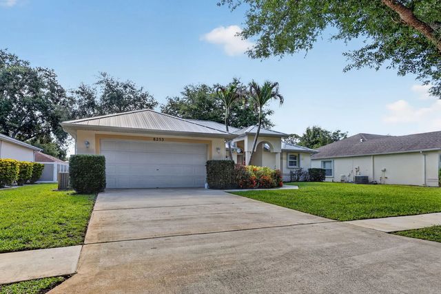 3 of 46 - 8253 Sand Pine Circle, Port St. Lucie, FL