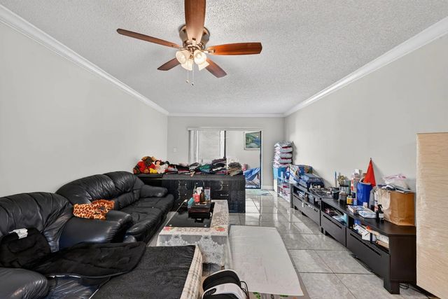 2 of 16 - 8290 Lake Drive #305, Doral, FL