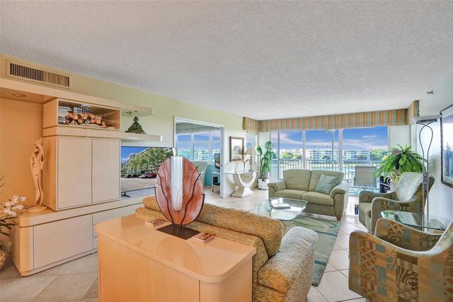 3 of 50 - 2900 N Course Drive #602, Pompano Beach, FL