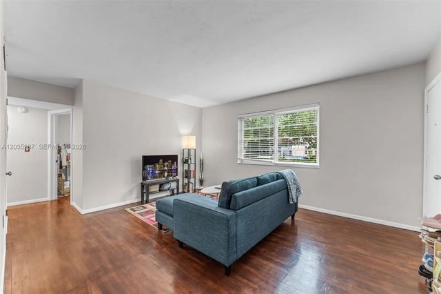 5 of 30 - 5685 Sw 80th Street #58b, Miami, FL