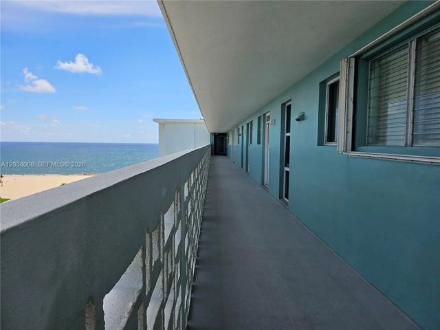 3 of 16 - 1900 S Ocean Drive #1704, Fort Lauderdale, FL