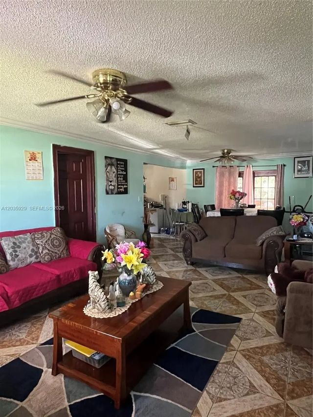 4 of 13 - 314 Sw 79th Way, North Lauderdale, FL