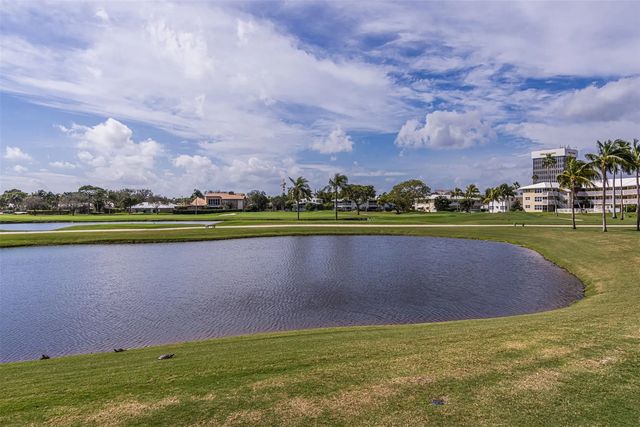 4 of 39 - 2500 Ne 48th Lane #609, Fort Lauderdale, FL