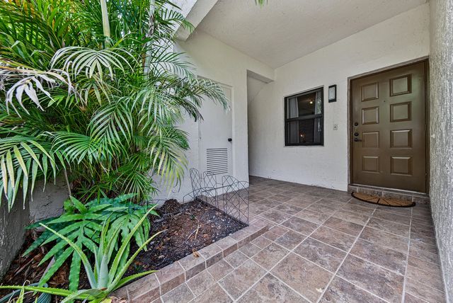 4413 Nw 22nd Road #404, Coconut Creek
