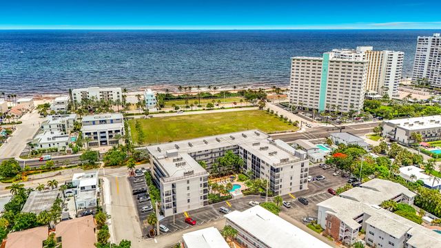 3 of 47 - 4117 Bougainvilla Drive #207, Lauderdale-By-The-Sea, FL