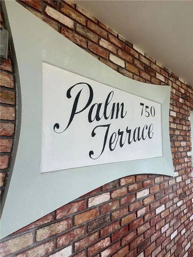 2 of 12 - 750 Pine Drive #2, Pompano Beach, FL