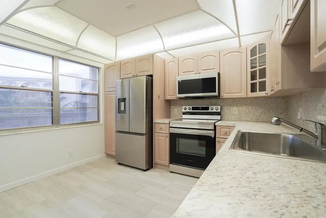 5 of 65 - 4401 Martinique Court #d2, Coconut Creek, FL