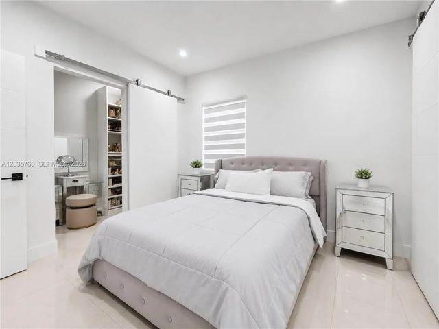 5 of 38 - 960 Ne 146th Street, North Miami, FL