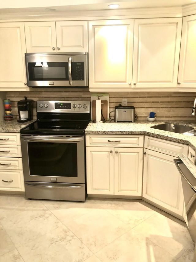 5 of 32 - 5440 N Ocean Avenue #803, Singer Island, FL