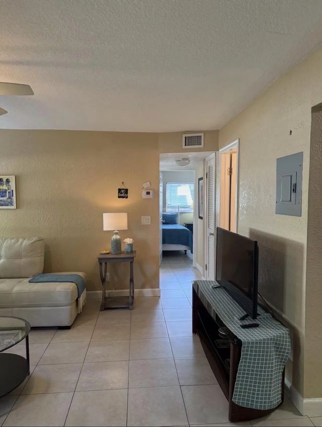 5 of 11 - 211 S Swinton Avenue, Delray Beach, FL