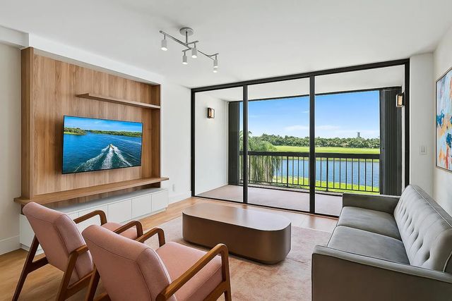 5 of 30 - 356 Golfview Road #405, North Palm Beach, FL
