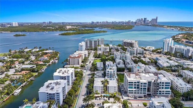 10001 W Bay Harbor Drive #202, Bay Harbor Islands