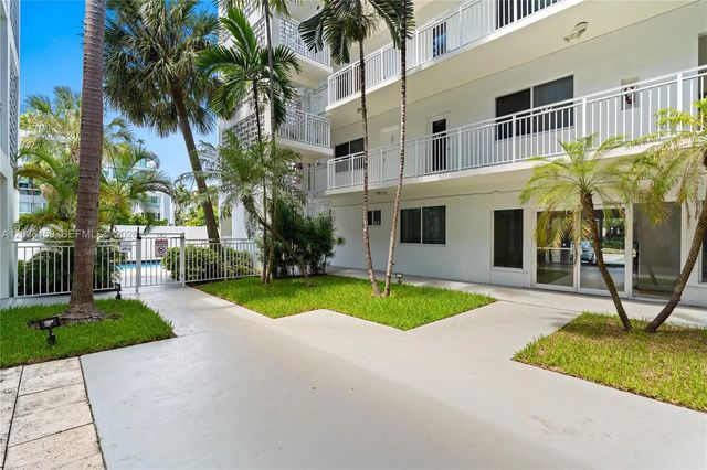 5 of 60 - 10001 W Bay Harbor Drive #202, Bay Harbor Islands, FL