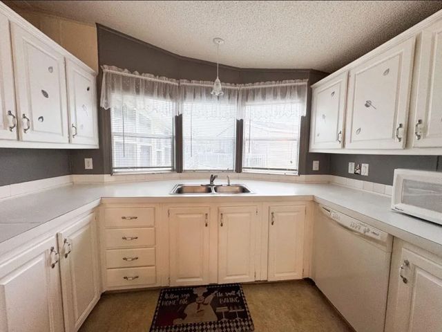 5 of 20 - 120 Plantation Boulevard #120, Lake Worth, FL