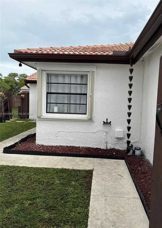3 of 28 - 13326 Sw 9th Terrace, Miami, FL