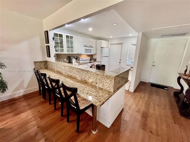 4 of 28 - 3051 S Palm Aire Drive #102, Pompano Beach, FL
