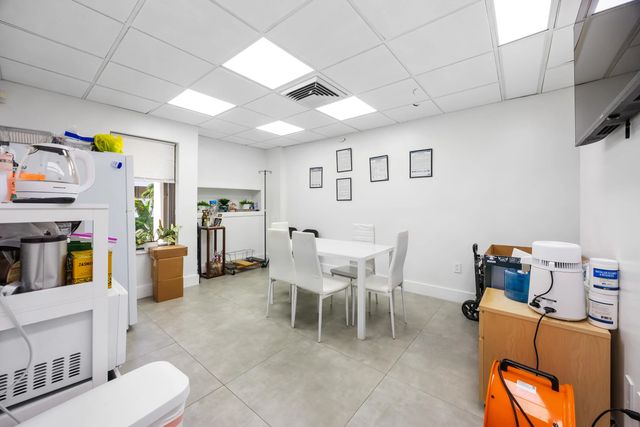4 of 12 - 150 Nw 70th Avenue #03, Plantation, FL