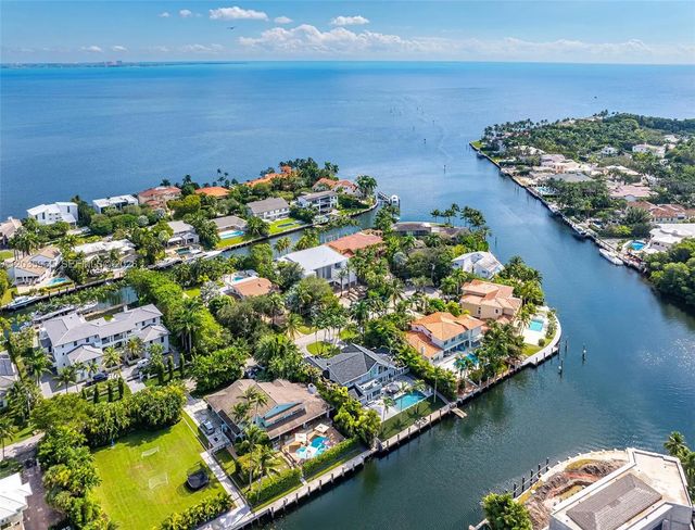3 of 26 - 6944 Sunrise Terrace, Coral Gables, FL