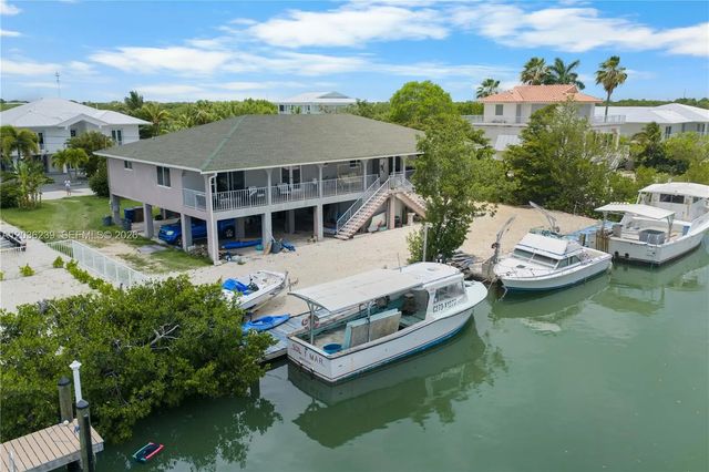 4 of 31 - 2100 Avenue H, Marathon, FL